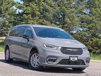 2025 Chrysler Pacifica Select 4DR Mini-Van