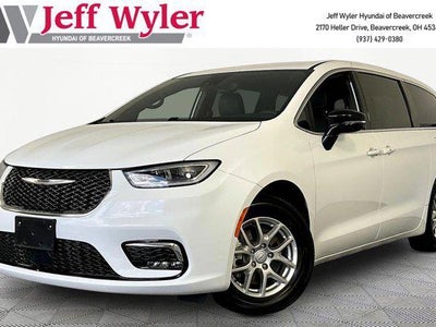 2025 Chrysler Pacifica Select 4DR Mini-Van