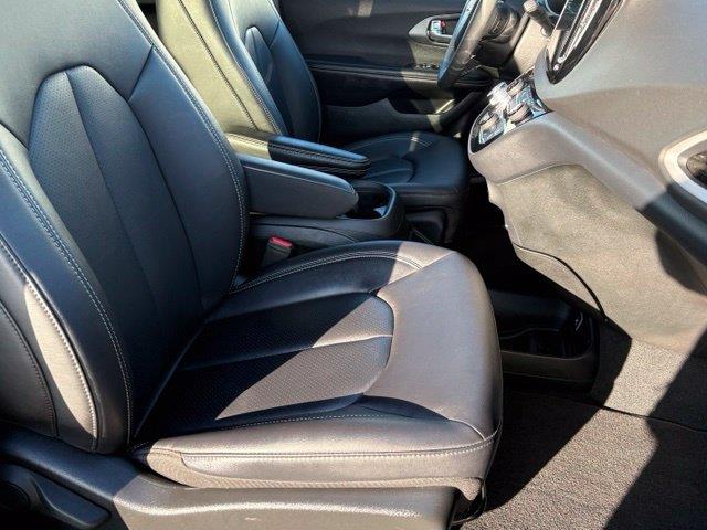 2026 Chrysler Pacifica - $31,000