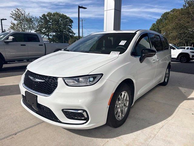 2026 Chrysler Pacifica - $32,297