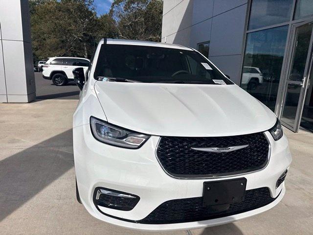 2026 Chrysler Pacifica - $32,297