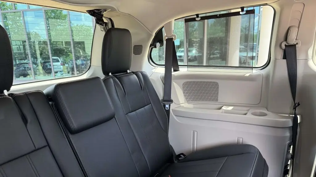 2015 Chrysler Town and Country Touring