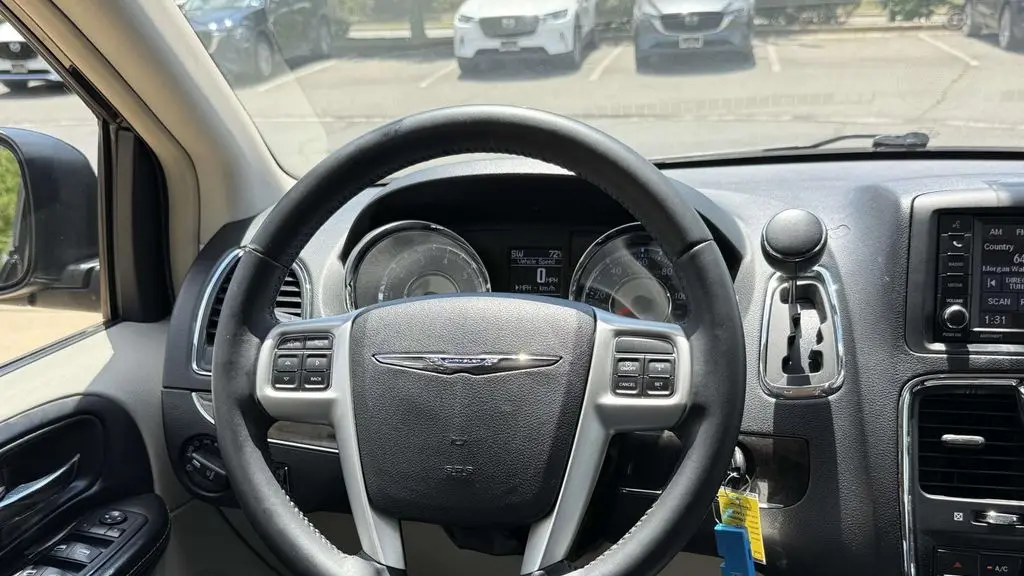 2015 Chrysler Town and Country Touring