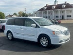 2015 Town and Country Thumbnail 3