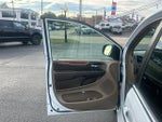 2015 Town and Country Thumbnail 20