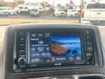 2015 Town and Country Thumbnail 28