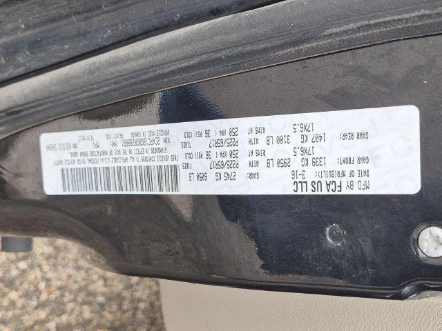 2016 Chrysler Town And Country - $5,500