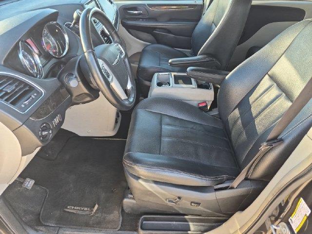 2016 Chrysler Town And Country - $5,500