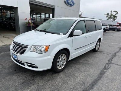 2016 Chrysler Town And Country Touring 4DR Mini-Van