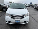 2016 Town and Country Thumbnail 2