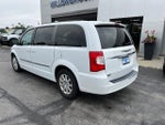 2016 Town and Country Thumbnail 4