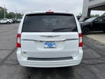2016 Town and Country Thumbnail 5
