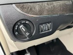 2016 Town and Country Thumbnail 17