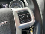2016 Town and Country Thumbnail 20