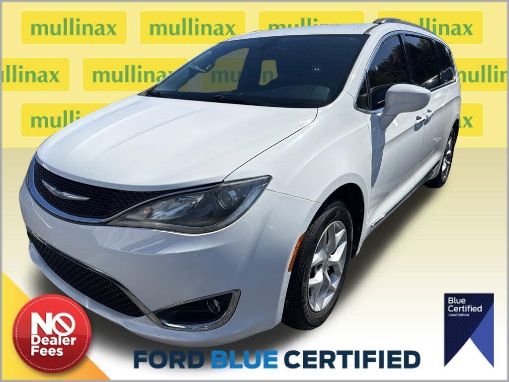 2017 Chrysler Pacifica - $10,500