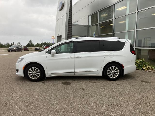 2018 Chrysler Pacifica - $14,995