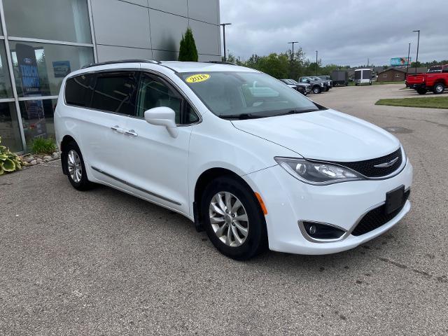 2018 Chrysler Pacifica - $14,995