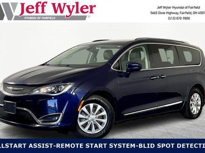 Photo of a 2019 Chrysler Pacifica Touring L 4DR Mini-Van for sale