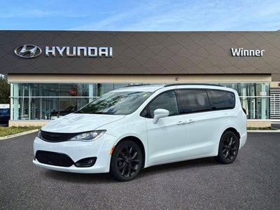 2019 Chrysler Pacifica Touring L 35TH Anniversary 4DR Mini-Van