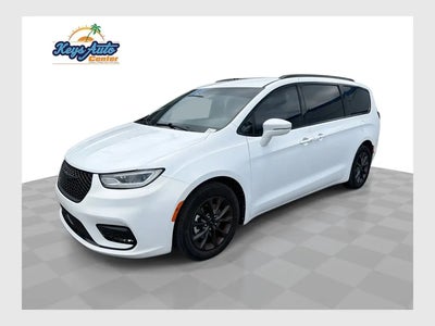 Photo of a 2021 Chrysler Pacifica Touring L 4DR Mini-Van for sale