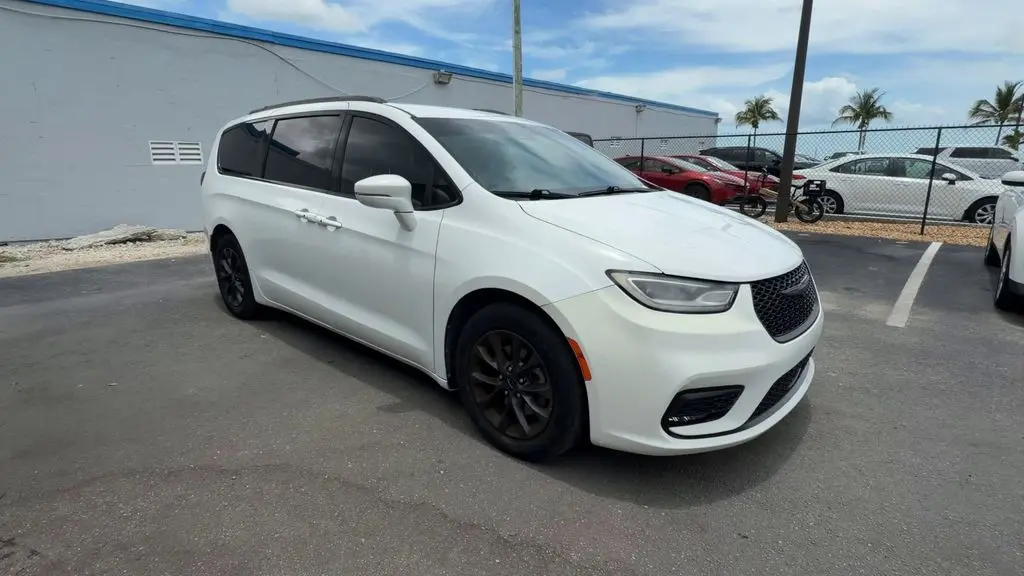2021 Chrysler Pacifica Touring L