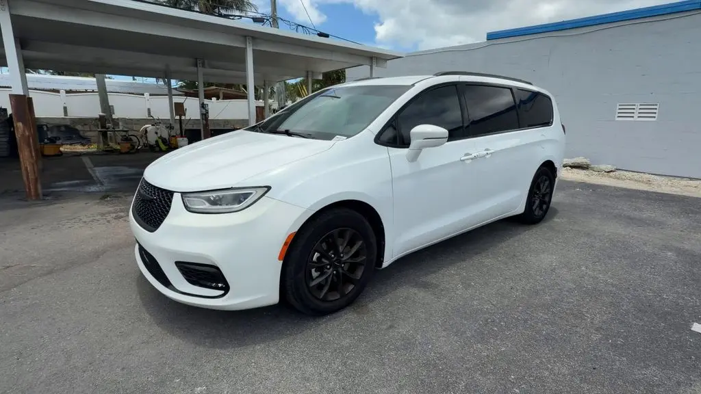 2021 Chrysler Pacifica Touring L