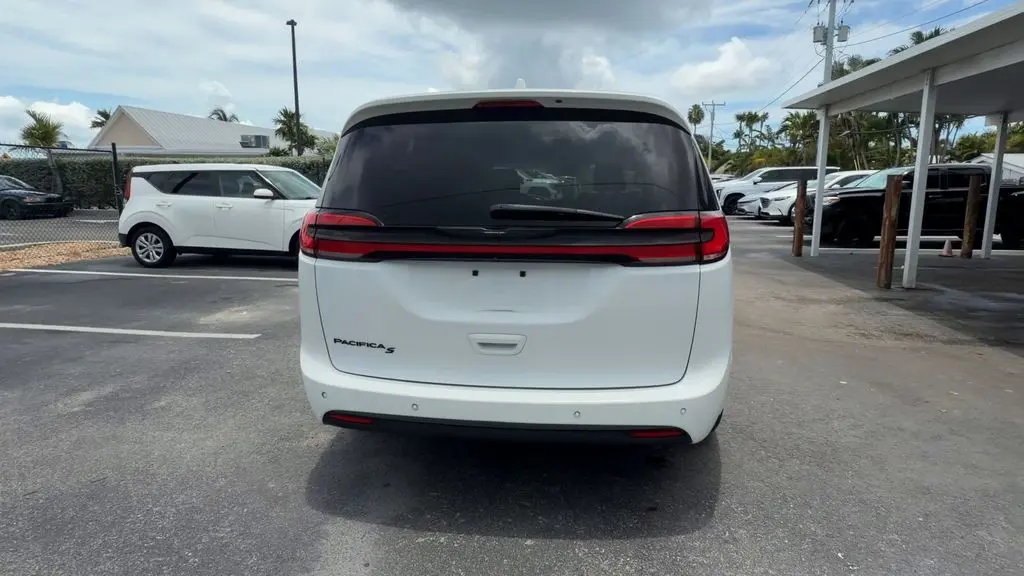 2021 Chrysler Pacifica Touring L