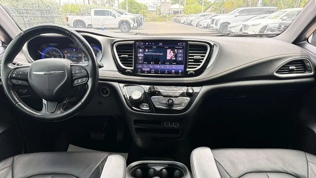 2021 Chrysler Pacifica Touring L