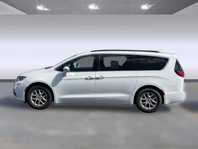 2022 Chrysler Pacifica - $17,947