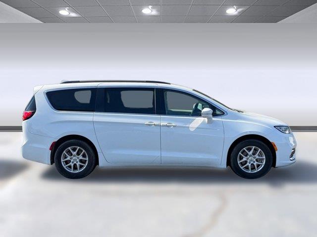 2022 Chrysler Pacifica - $17,947