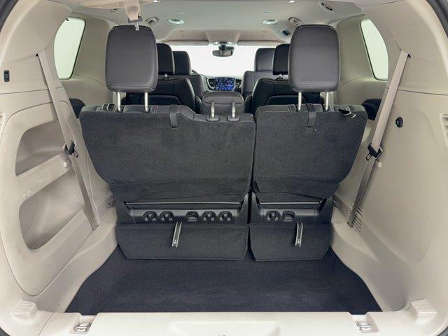 2022 Chrysler Pacifica - $17,947