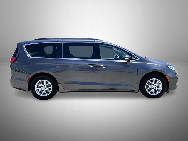 2022 Chrysler Pacifica - $23,645