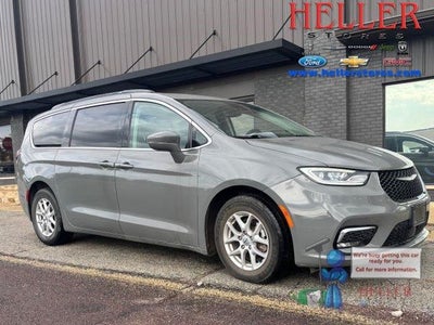 2022 Chrysler Pacifica Touring L 4DR Mini-Van
