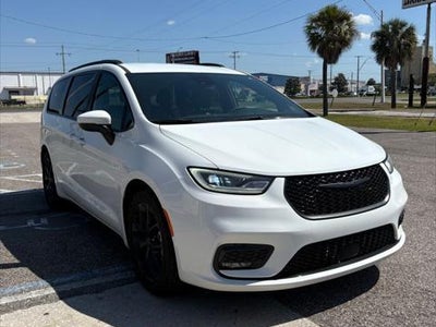 2023 Chrysler Pacifica Touring L 4DR Mini-Van