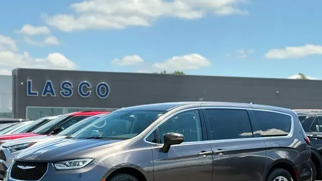 Preowned 2023 Chrysler Pacifica Touring L for Sale