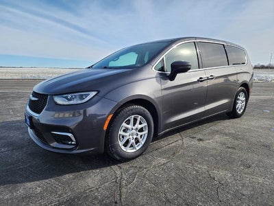 Photo of a 2023 Chrysler Pacifica Touring L 4DR Mini-Van for sale