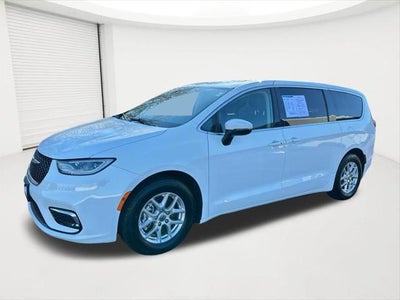Photo of a 2023 Chrysler Pacifica Touring L 4DR Mini-Van for sale