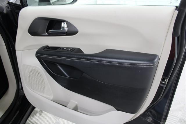 2023 Chrysler Pacifica - $22,862