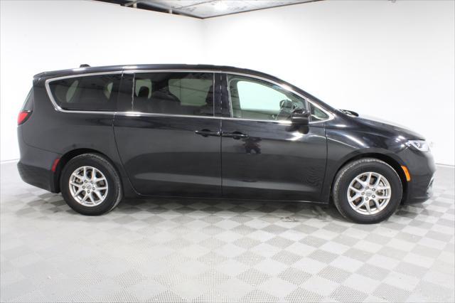 2023 Chrysler Pacifica - $22,862
