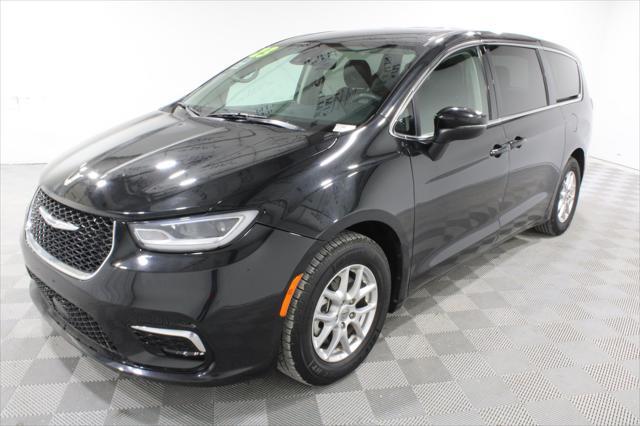 2023 Chrysler Pacifica - $22,862