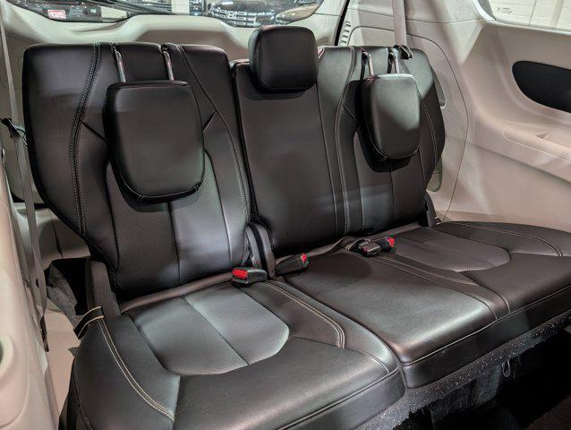 2023 Chrysler Pacifica - $22,177