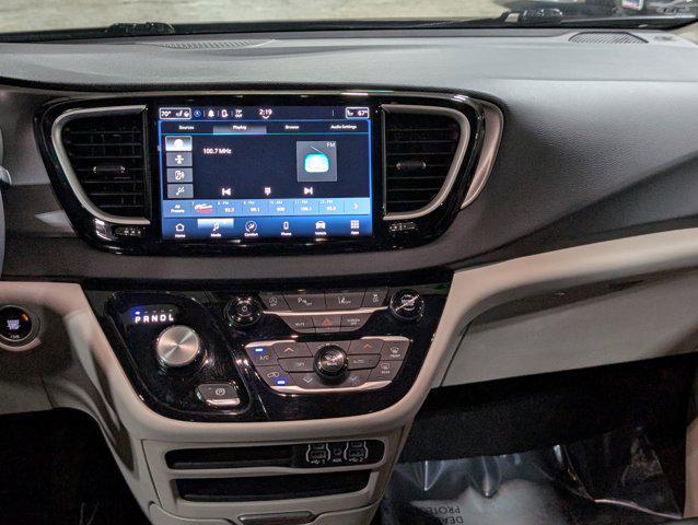 2023 Chrysler Pacifica - $22,177