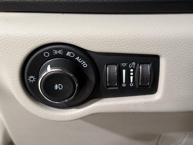 2023 Chrysler Pacifica - $22,177