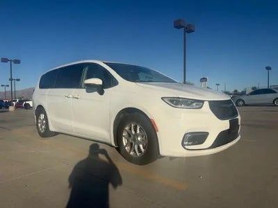 Photo of a 2023 Chrysler Pacifica Touring L 4DR Mini-Van for sale