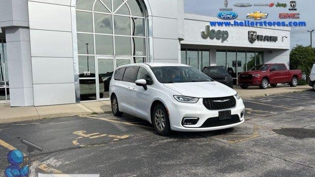Preowned 2023 Chrysler Pacifica Touring L for Sale