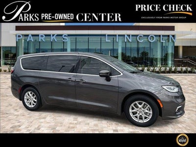 2023 Chrysler Pacifica Touring L 4DR Mini-Van