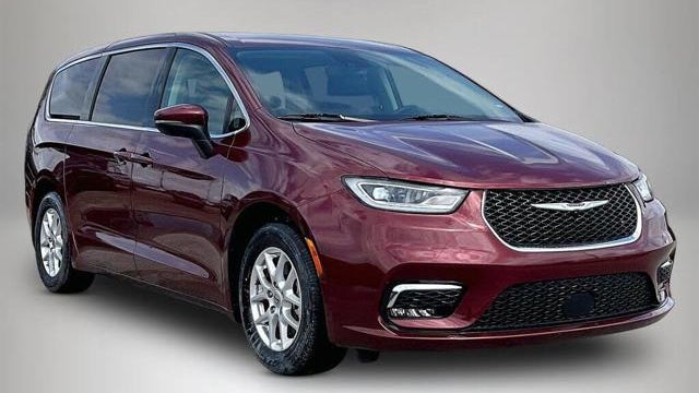 Preowned 2023 Chrysler Pacifica Touring L for Sale