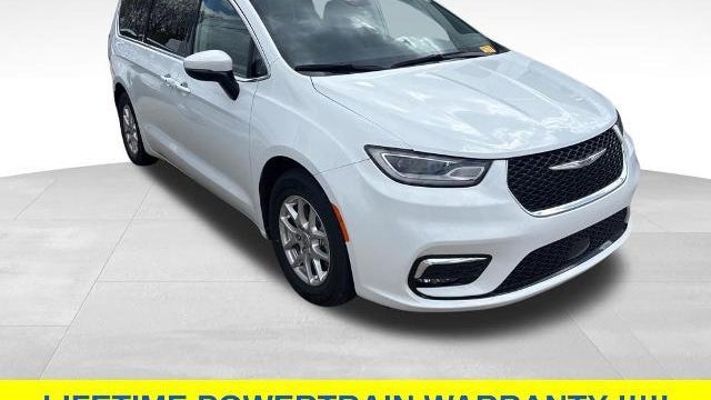 Preowned 2023 Chrysler Pacifica Touring L for Sale