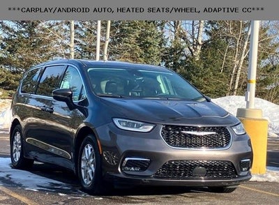 Photo of a 2023 Chrysler Pacifica Touring L 4DR Mini-Van for sale