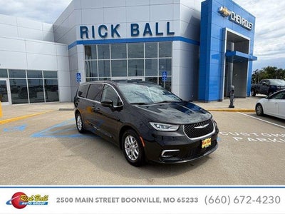2023 Chrysler Pacifica Touring L 4DR Mini-Van